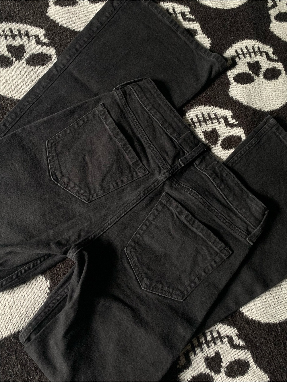 High Rise Flare Jeans - Picture 3 of 4